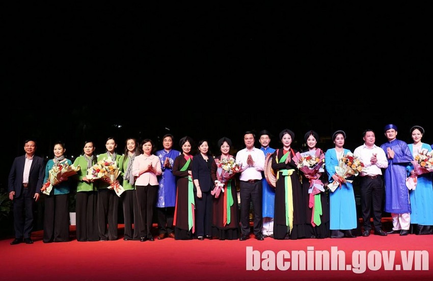 Bắc Ninh: Trình diễn nghệ thuật Dân ca trên thuyền và giao lưu các miền Di sản