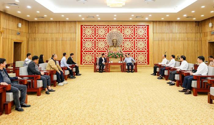 Tại buổi làm việc, ông Nguyễn Đức Trung - Bí thư Tỉnh uỷ, Chủ tịch UBND tỉnh Nghệ An ghi nhận và biểu dương sự đóng góp của Tập đoàn Luxshare – ICT và các công ty thành viên vào sự phát triển chung của tỉnh 