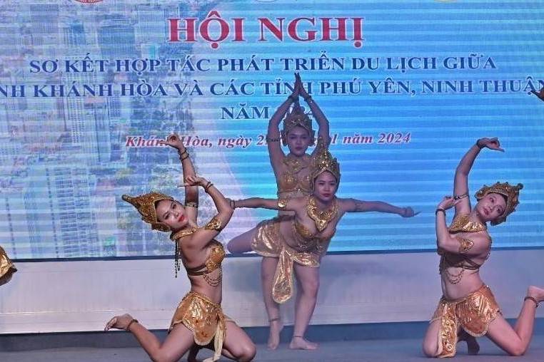 Ngành du lịch Khánh Hòa - Ninh thuận - Phú Yên: Liên kết để phát triển bền vững