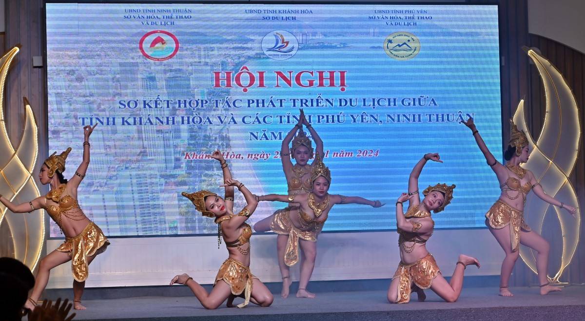 Ngành du lịch Khánh Hòa - Ninh thuận - Phú Yên: Liên kết để phát triển bền vững Ngành du lịch Khánh Hòa - Ninh thuận - Phú Yên: Liên kết để phát triển bền vững