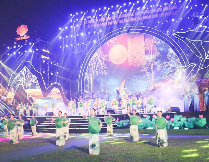 Tiết mục biểu diễn nghệ thuật tại Lễ kỷ niệm