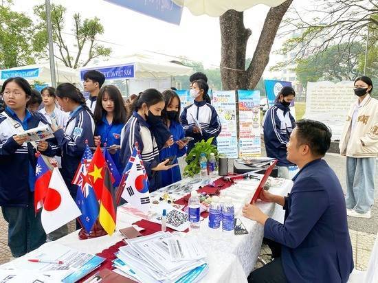 Phú Thọ: Hơn 20 đơn vị, doanh nghiệp tham gia Ngày hội việc làm tại Hạ Hòa