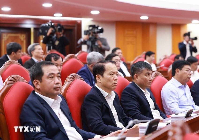 Các đại biểu tham dự Hội nghị Trung ương. Ảnh: TTXVN Các đại biểu tham dự Hội nghị Trung ương. Ảnh: TTXVN