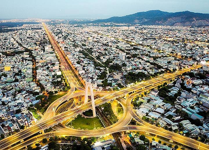 Đánh giá cao môi trường đầu tư, kinh doanh tại Đà Nẵng, Chủ tịch kiêm Giám đốc điều hành ITSJ-G Châu Trần cho hay, hiện công ty đang nghiên cứu kế hoạch triển khai dự án nhà máy sản xuất thiết bị sản xuất trong chuỗi cung ứng bán dẫn tại Khu Công nghệ cao Đà Nẵng.