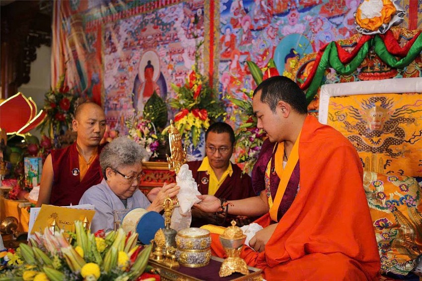 Đức Gyalwa Dokhampa chủ trì Pháp hội cầu nguyện quốc thái dân an tại Bảo tháp Mandala Tây Thiên