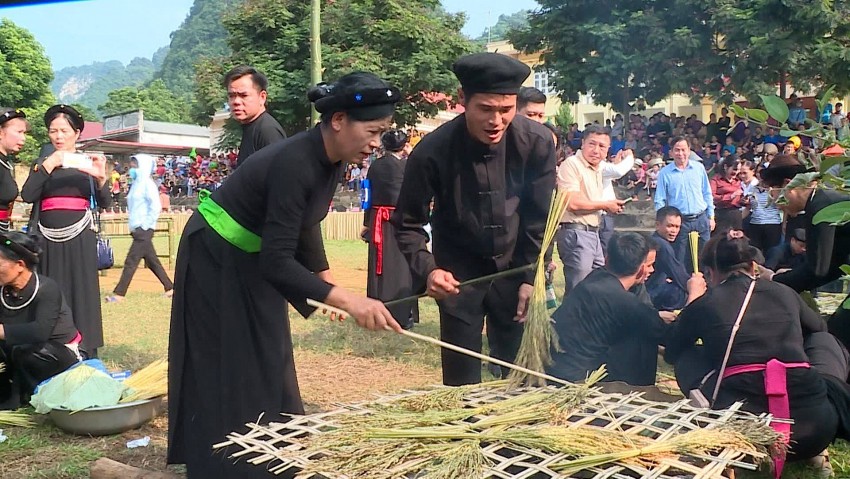 Tuyên Quang: Phát triển du lịch gắn liền với bảo tồn và phát huy văn hóa truyền thống các dân tộc thiểu số