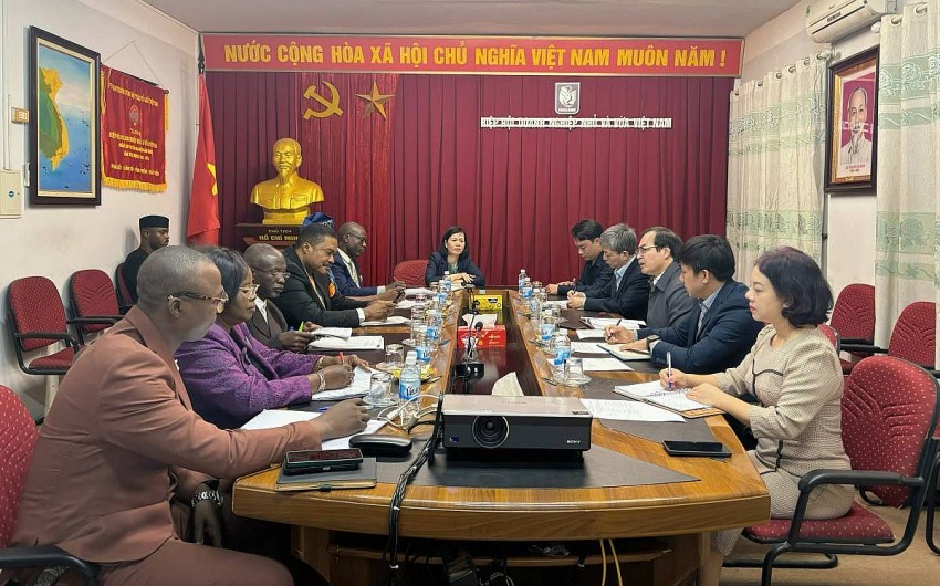 VINASME gặp gỡ phái đoàn từ Nigeria thúc đẩy kết nối doanh nghiệp nhỏ và vừa