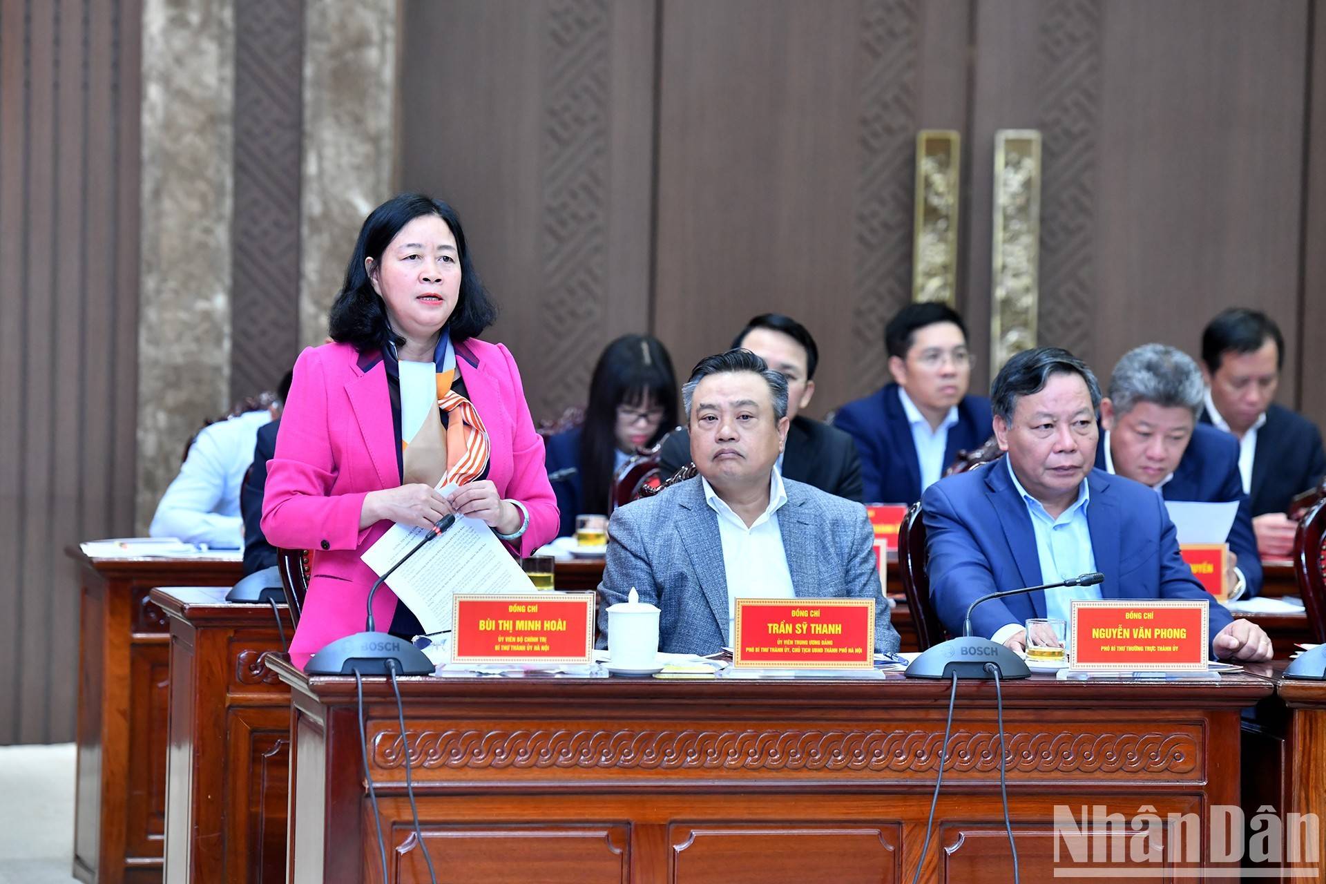 Bí thư Thành ủy Hà Nội Bùi Thị Minh Hoài phát biểu tại buổi làm việc.