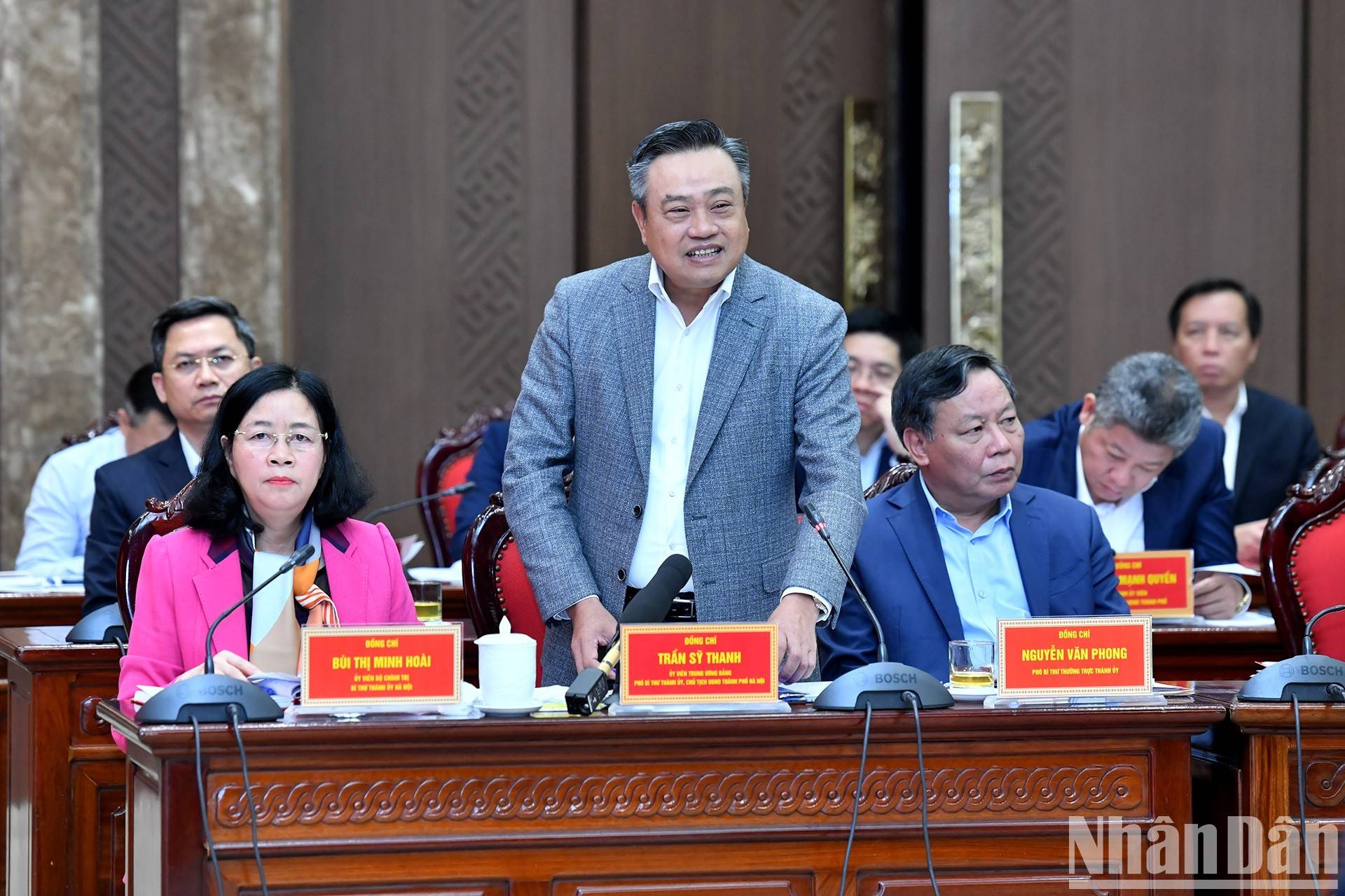 Chủ tịch Ủy ban nhân dân thành phố Hà Nội Trần Sỹ Thanh phát biểu tại buổi làm việc.