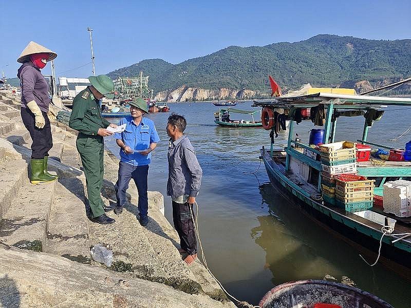 Hà Tĩnh tập trung, tích cực ngăn chặn tàu cá “3 không”
