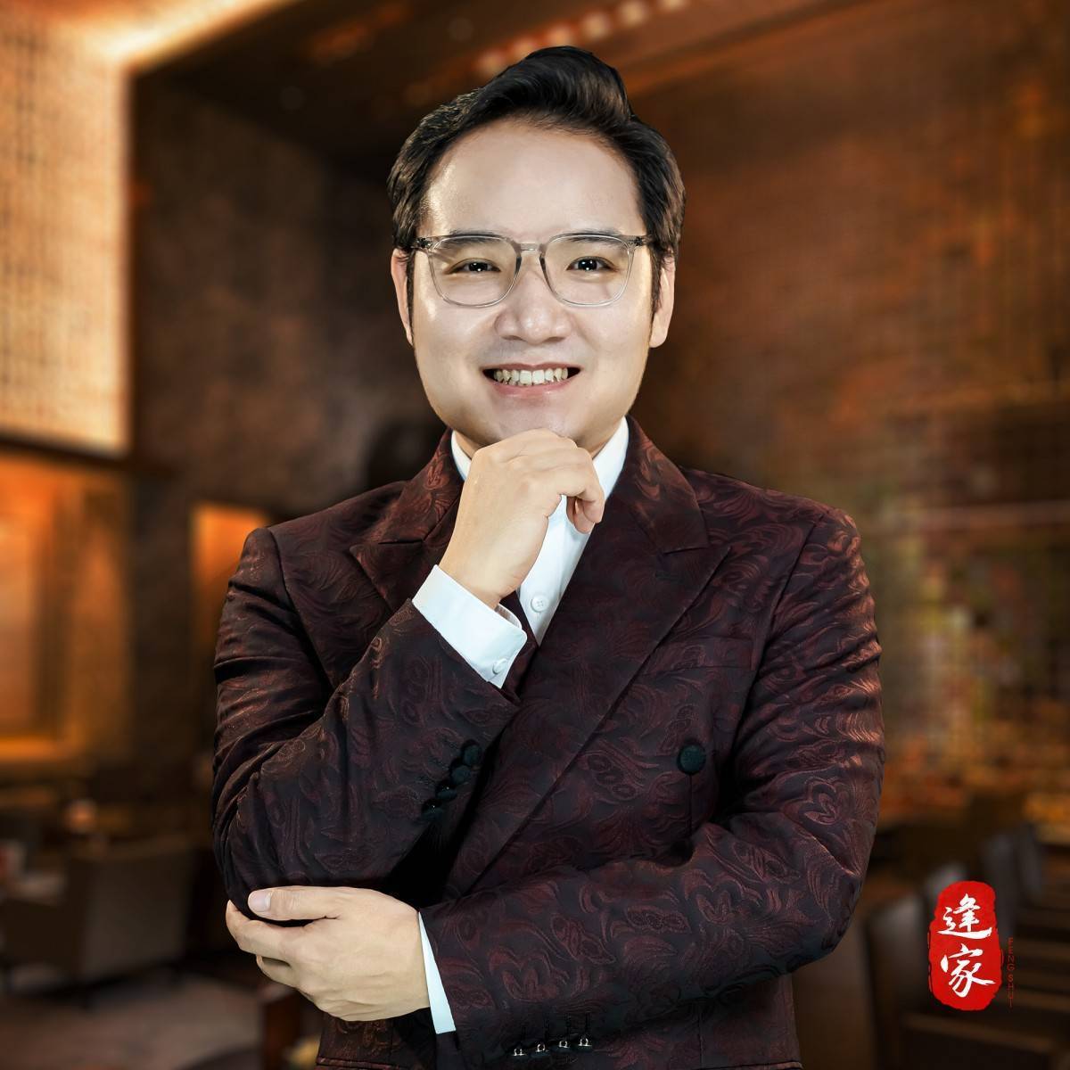 Master Phùng Phương - Chuyên gia phong thủy với hơn 10 năm kinh nghiệm,  đưa ra phân tích về 4 ngành nghề sẽ phát triển trong năm 2025