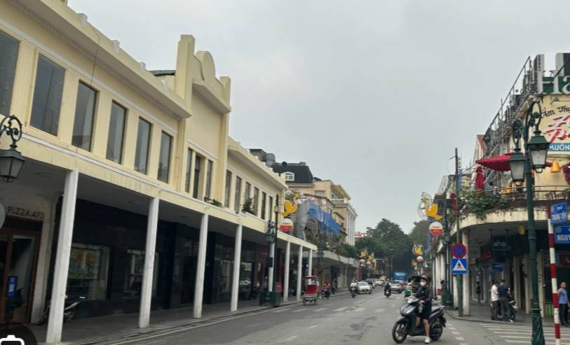 Đường Đồng Khởi - Q1, TP.HCM có giá thuê 330 USD/m2, cao nhất Việt Nam