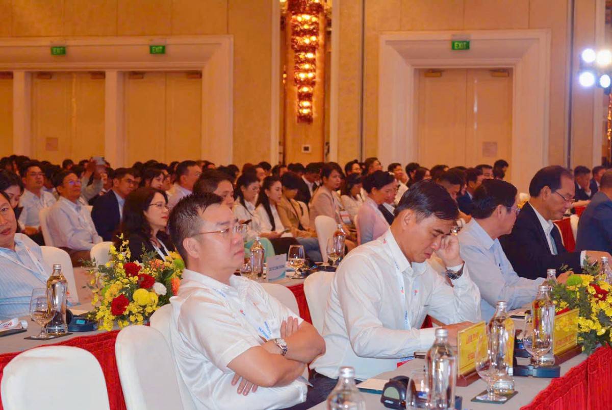 Bà  Diễn đàn Logistics Việt Nam 2024 – “Khu thương mại tự do, giải pháp đột phá thúc đẩy tăng trưởng Logistics” Bà  Diễn đàn Logistics Việt Nam 2024 – “Khu thương mại tự do, giải pháp đột phá thúc đẩy tăng trưởng Logistics”