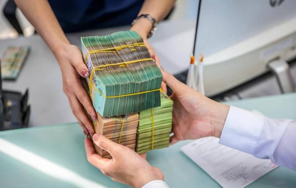 Lãi suất ngân hàng ngày 15/6/2026: Tiếp tục phân hóa mạnh giữa các kỳ hạn