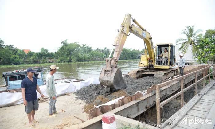 Tiền Giang: Gói thầu xây dựng cầu, cống trên đường tỉnh 861, 863 thi công vượt tiến độ Tiền Giang: Gói thầu xây dựng cầu, cống trên đường tỉnh 861, 863 thi công vượt tiến độ