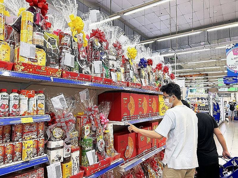 Xu hướng mua sắm trong dịp Tết Nguyên Đán Ất Tỵ 2025