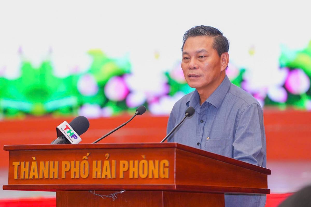 Ông Nguyễn Văn Tùng, Chủ tịch UBND thành phố phát biểu