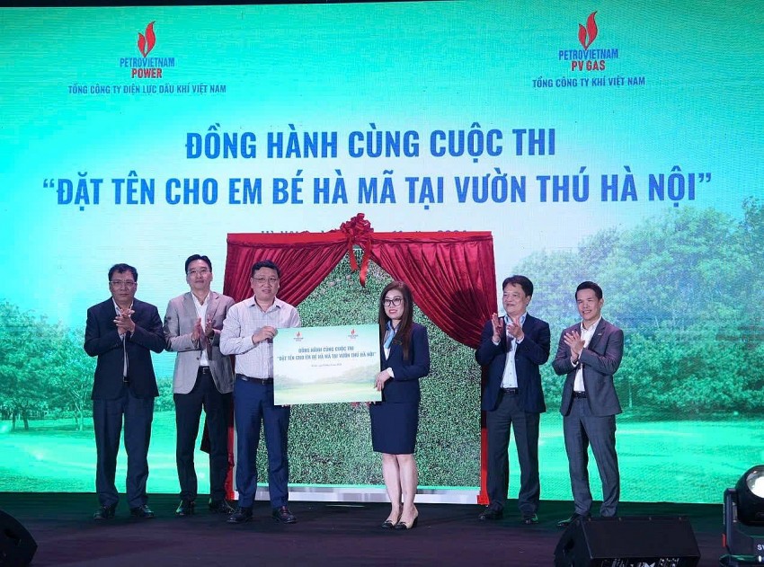 PV GAS và PV Power ký hợp đồng mua bán chuyến tàu LNG đầu tiên