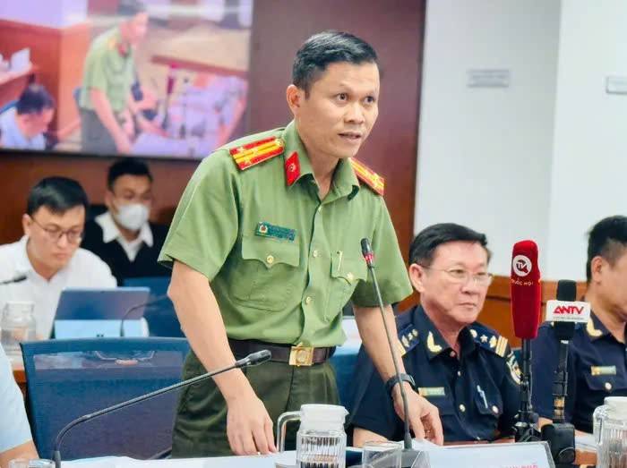 Thượng tá Nguyễn Thăng Long - Phó Trưởng phòng tham mưu, Công an TP. HCM tại buổi họp báo