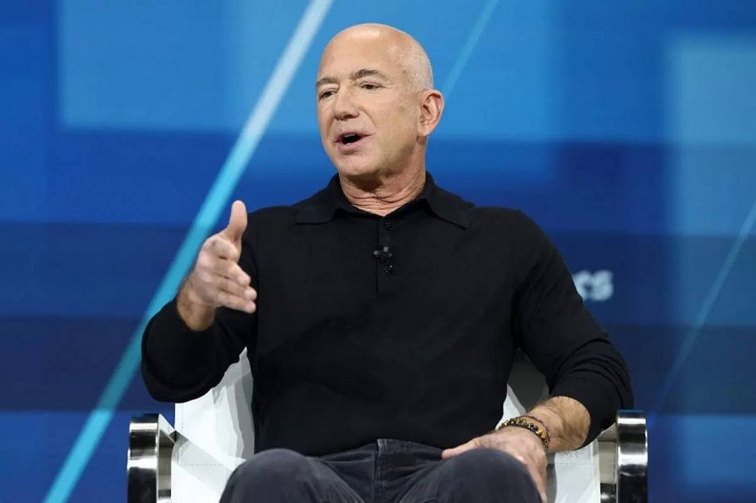 Tỷ phú Jeff Bezos, nhà sáng lập Amazon, dự sự kiện Dealbook Summit của 