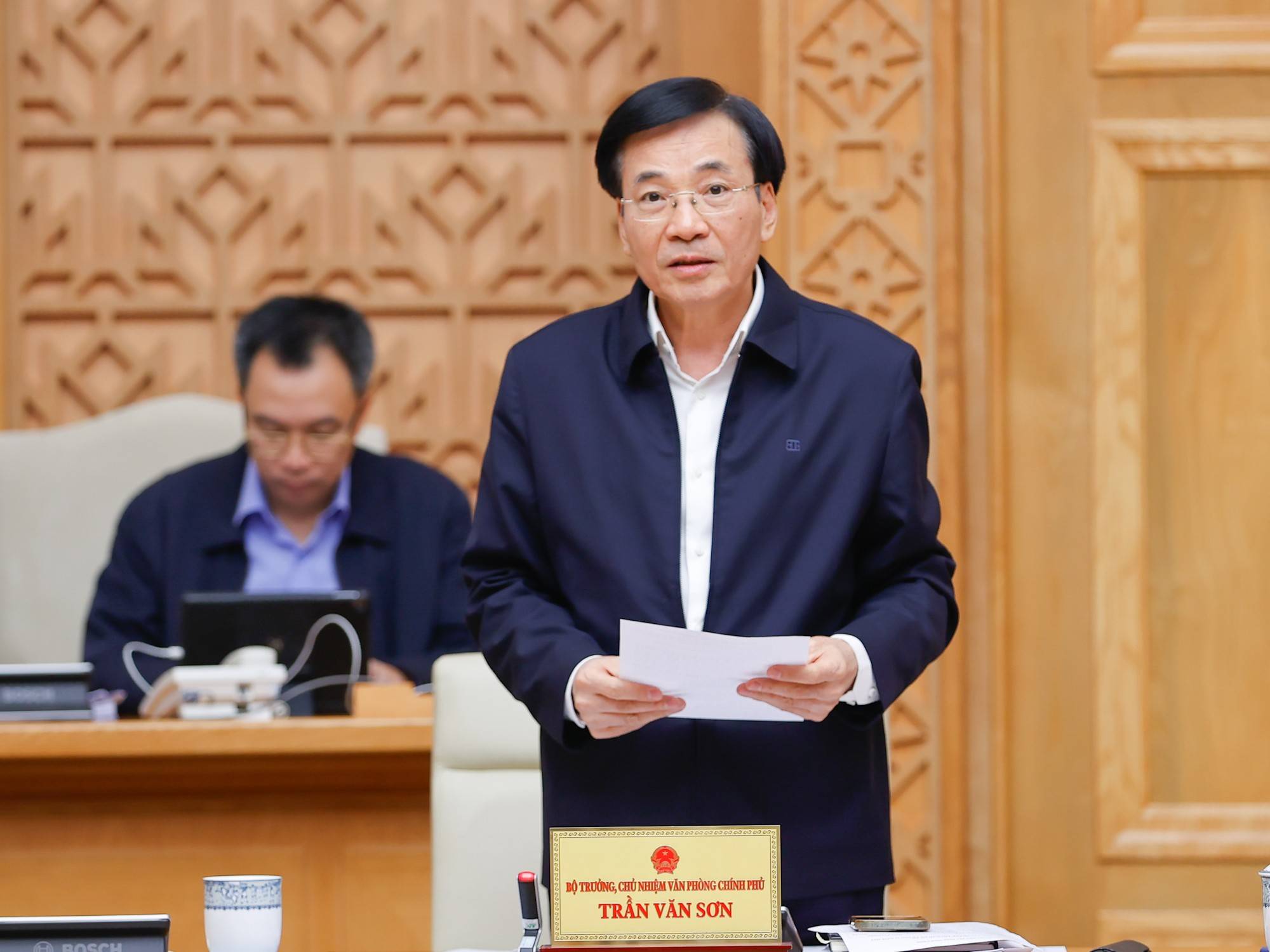 Thủ tướng: Ưu tiên cao nhất cho tăng trưởng, chính sách phải cởi trói để sản xuất, kinh doanh bung ra