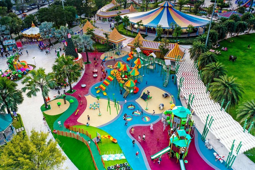 Không khí lễ hội tràn ngập trước giờ G siêu nhạc hội 8Wonder Winter