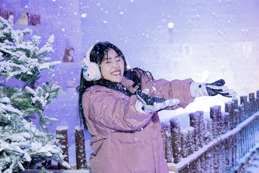 Không khí lễ hội tràn ngập trước giờ G siêu nhạc hội 8Wonder Winter