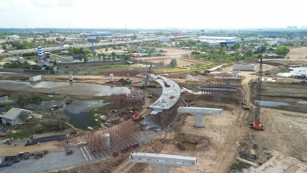 tăng cường huy động mọi nguồn lực đầu tư kết cấu hạ tầng giao thông, ưu tiên đầu tư các công trình trọng điểm tăng cường huy động mọi nguồn lực đầu tư kết cấu hạ tầng giao thông, ưu tiên đầu tư các công trình trọng điểm