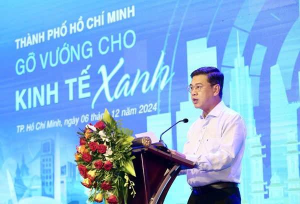 Phó Chủ tịch UBND TP. Hồ Chí Minh Nguyễn Văn Dũng