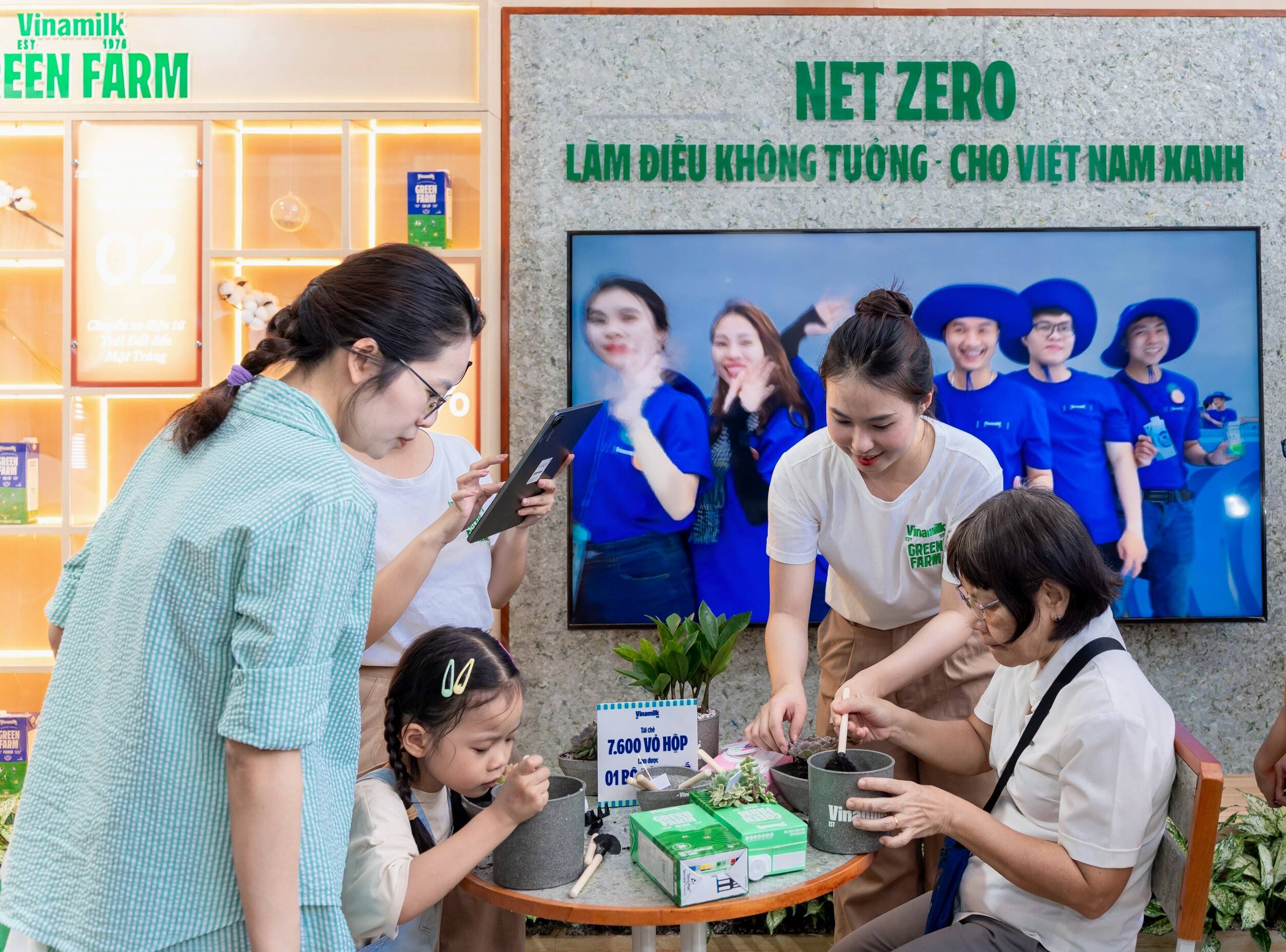 Vinamilk lan tỏa thông điệp về phát triển bền vững đến người tiêu dùng qua từng hộp sữa