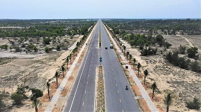Theo UBND tỉnh Quảng Nam, tổng kế hoạch vốn đầu tư công năm 2025 là hơn 8.311 tỷ đồng. Trong đó, nguồn vốn ngân sách địa phương là hơn 5.382 tỷ đồng; nguồn vốn ngân sách Trung ương là 2.929 tỷ đồng. Theo UBND tỉnh Quảng Nam, tổng kế hoạch vốn đầu tư công năm 2025 là hơn 8.311 tỷ đồng. Trong đó, nguồn vốn ngân sách địa phương là hơn 5.382 tỷ đồng; nguồn vốn ngân sách Trung ương là 2.929 tỷ đồng.