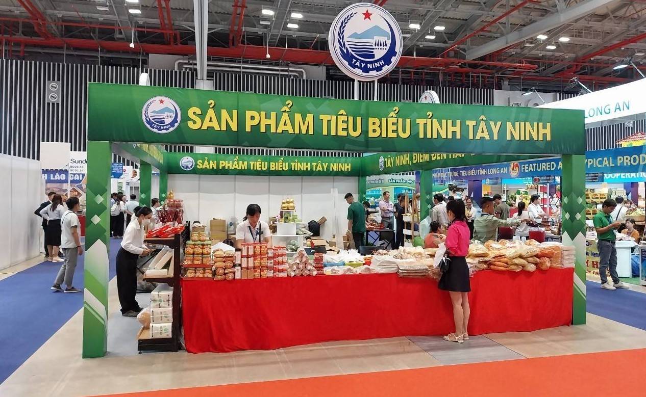 Tây Ninh: Hơn 200 gian hàng tham gia Hội chợ đặc sản vùng miền và sản phẩm tiêu biểu vùng Đông Nam Bộ