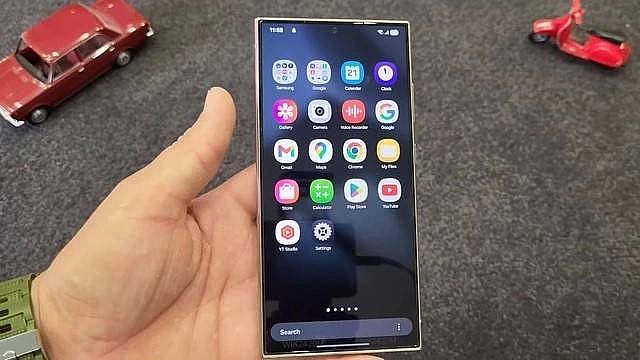 Samsung phát hành bản cập nhật bảo mật mới trước khi chính thức ra mắt One UI 7