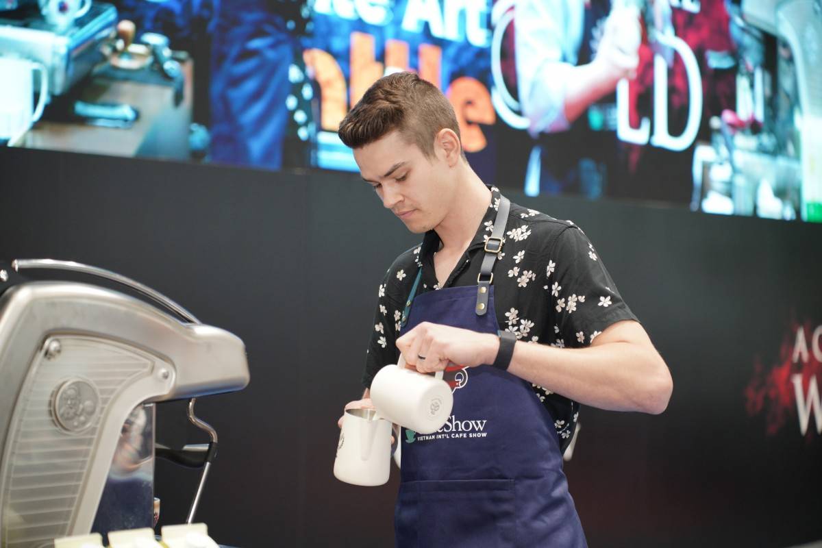 các thí sinh quốc tế tham gia cuộc thi ASB