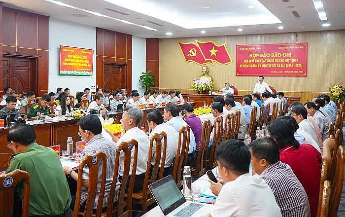 Cà Mau tổ chức các hoạt động kỷ niệm 70 năm sự kiện tập kết ra Bắc (1954 - 2024) Cà Mau tổ chức các hoạt động kỷ niệm 70 năm sự kiện tập kết ra Bắc (1954 - 2024)