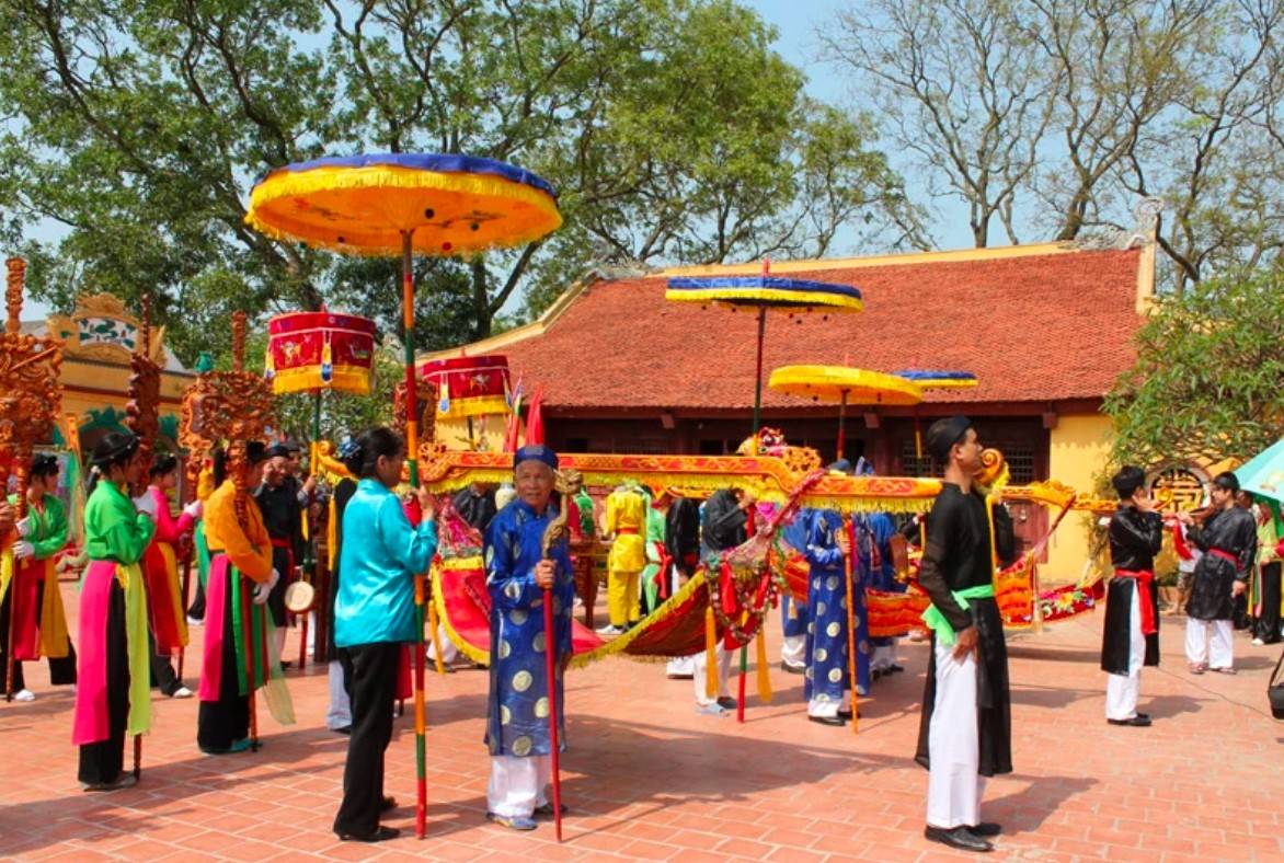 Miếu Tiên Công - nơi diễn ra lễ hội Tiên Công là một trong những di sản văn hoá phi vật thể quốc gia của Quảng Ninh Miếu Tiên Công - nơi diễn ra lễ hội Tiên Công là một trong những di sản văn hoá phi vật thể quốc gia của Quảng Ninh