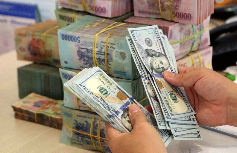 Tín dụng cuối năm đổ mạnh vào sản xuất, kinh doanh