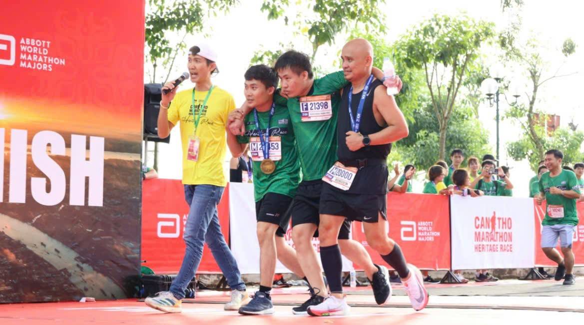 Giải Marathon Quốc tế Di sản Cần Thơ 2024 thu hút hơn 9000 vận động viên tranh tài Giải Marathon Quốc tế Di sản Cần Thơ 2024 thu hút hơn 9000 vận động viên tranh tài