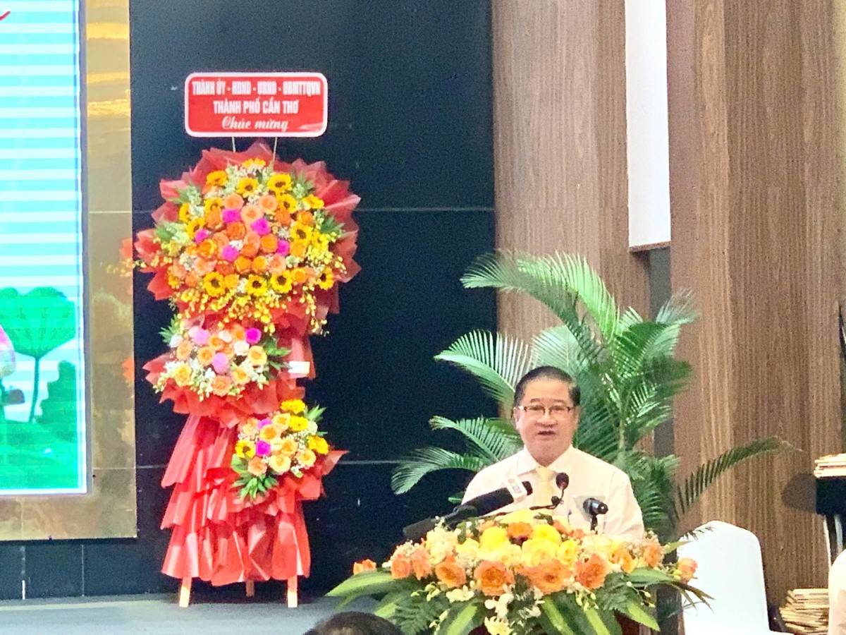 Báo chí tiếp tục đóng vai trò quan trọng trong việc truyền tải các chỉ thị, nghị quyết của Đảng và Nhà nước