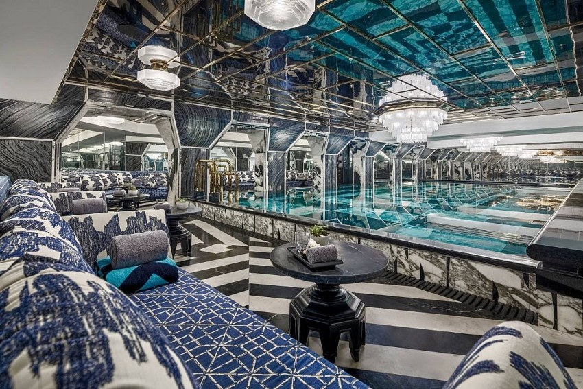 Capella Hanoi lập “hat-trick” giải thưởng trước thềm năm mới