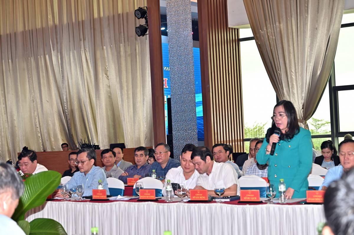 Bí thư Tỉnh ủy Khánh Hòa: ''Đặt khó khăn của doanh nghiệp vào khó khăn chung của tỉnh''