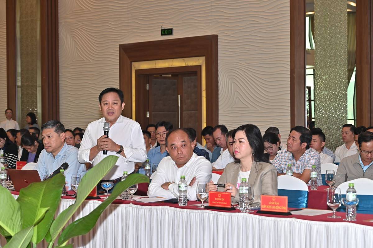  Bí thư Tỉnh ủy Khánh Hòa: ''Đặt khó khăn của doanh nghiệp vào khó khăn chung của tỉnh''