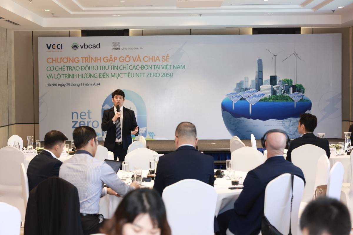 Với tôn chỉ “Tạo Giá trị chung”, bên cạnh việc tiên phong với các sáng kiến cụ thể, Nestlé Việt Nam còn triển khai các hoạt động nhằm thúc đẩy thực hành bền vững trong cộng đồng doanh nghiệp, hướng tới việc đạt mục tiêu Net Zero vào năm 2050 Với tôn chỉ “Tạo Giá trị chung”, bên cạnh việc tiên phong với các sáng kiến cụ thể, Nestlé Việt Nam còn triển khai các hoạt động nhằm thúc đẩy thực hành bền vững trong cộng đồng doanh nghiệp, hướng tới việc đạt mục tiêu Net Zero vào năm 2050