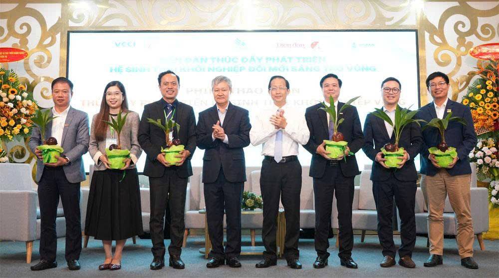 Bến Tre: Khởi nghiệp đổi mới sáng tạo làm bệ phóng phát triển bền vững ĐBSCL Bến Tre: Khởi nghiệp đổi mới sáng tạo làm bệ phóng phát triển bền vững ĐBSCL