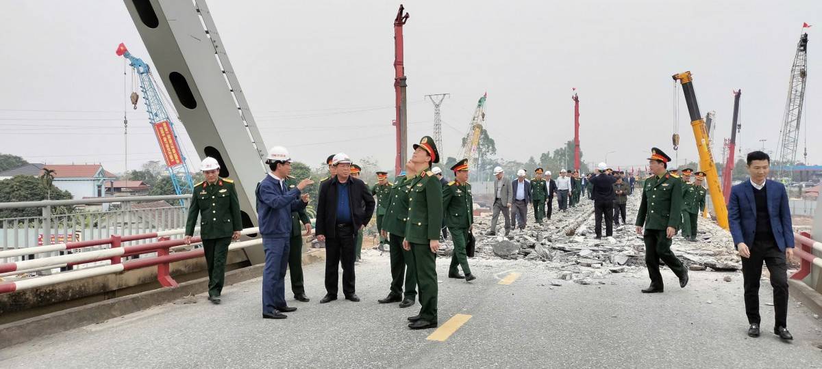 Khởi công Dự án đầu tư xây dựng cầu Phong Châu mới