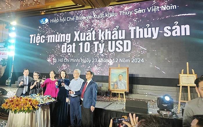 Xuất khẩu thủy sản chính thức cán mốc 10 tỉ USD năm 2024