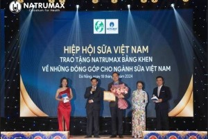 Natrumax vinh dự được nhận Bằng khen của Hiệp hội Sữa Việt Nam