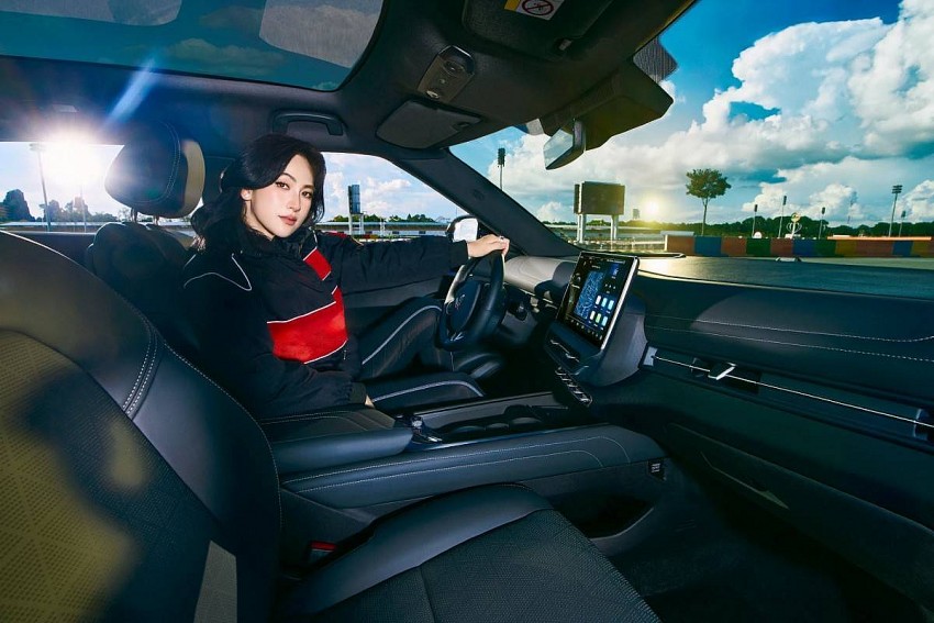 Người dùng trải nghiệm VF 7: “Cool ngầu” về thiết kế, quá “chiến” trong vận hành