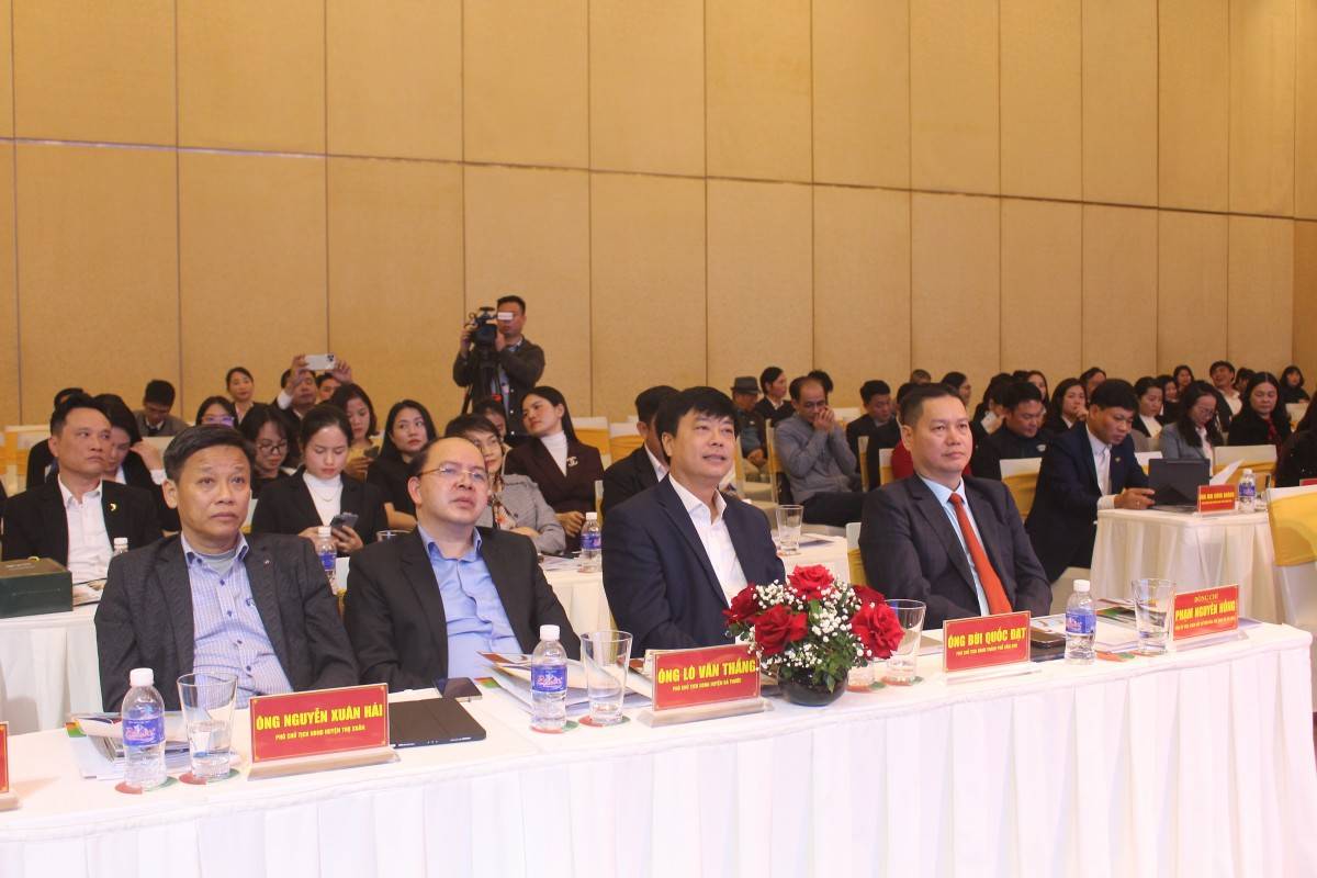 Các đại biểu tham dự