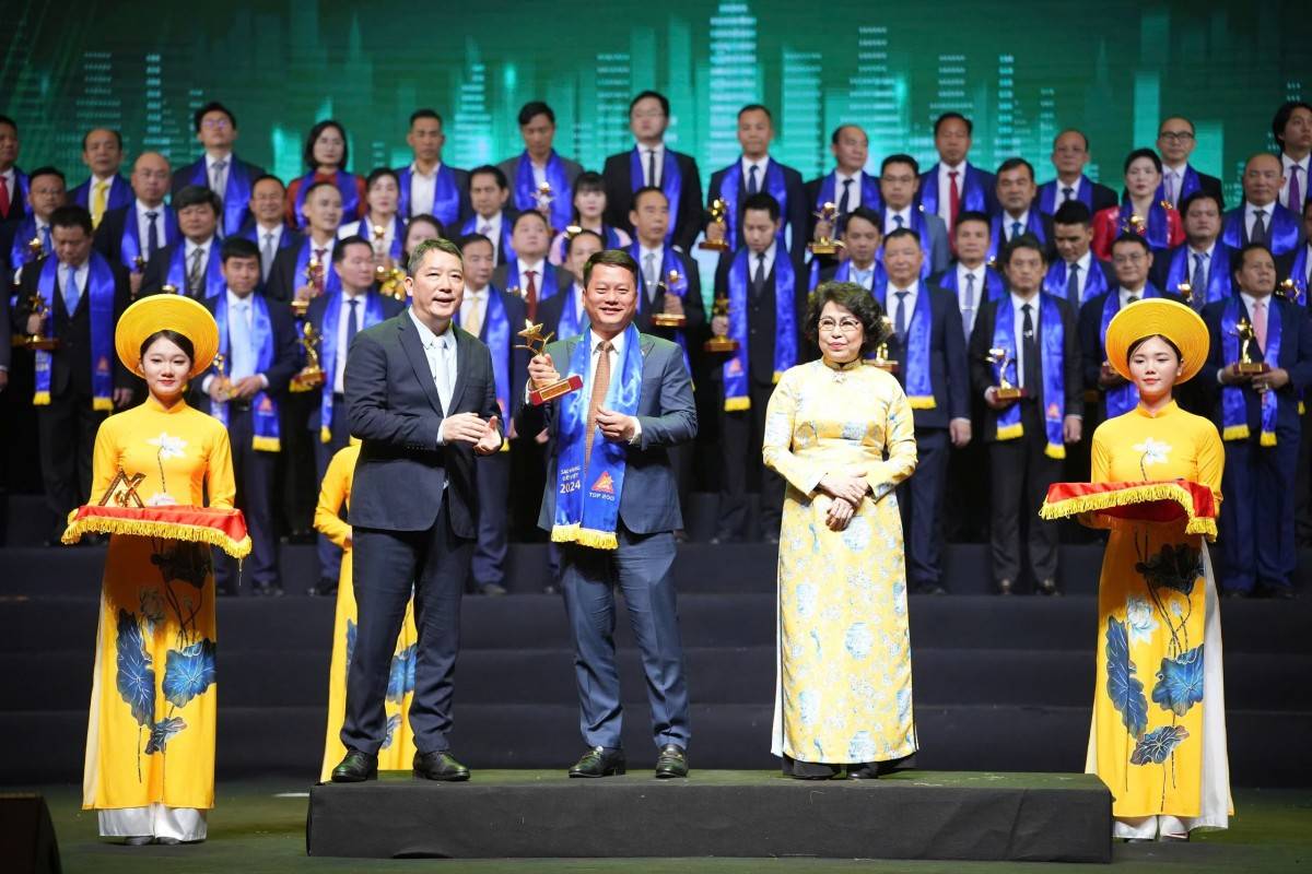 Tổng Giám đốc Nguyễn Minh Tâm tại lễ vinh danh Sao Vàng Đất Việt 2024